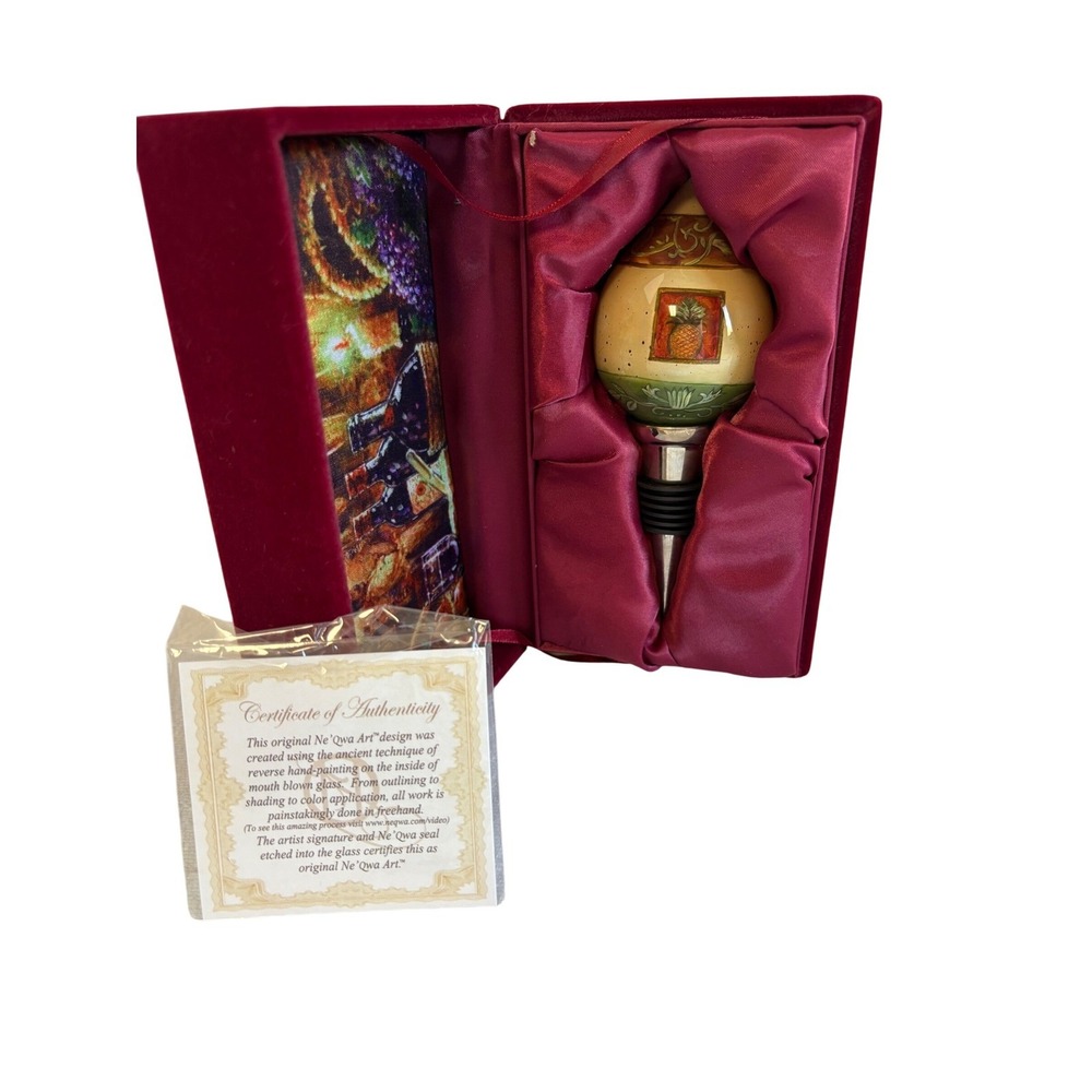 Ne'Qwa Art Susan‎ Winget Fleur De Lis Vines Pineapple Wine Bottle Stopper Boxed